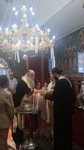 Βάπτιση μικρής κατασκηνώτριας